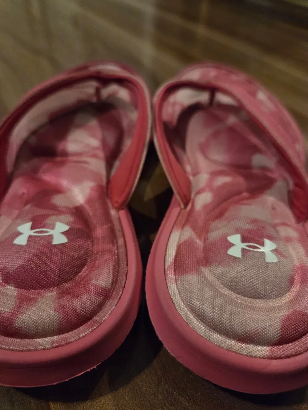 Under Armour Pink Camo Flip Flops - Y1
